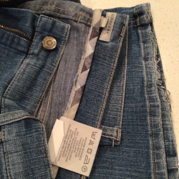 Burberry Jeans - Picture 8 of 8